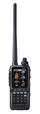 Yaesu FTA-850L, vista frontal con menú de funciones a color y teclado