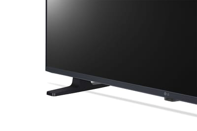 Detalle de la base y soporte del televisor LG 32LR650BPSA.