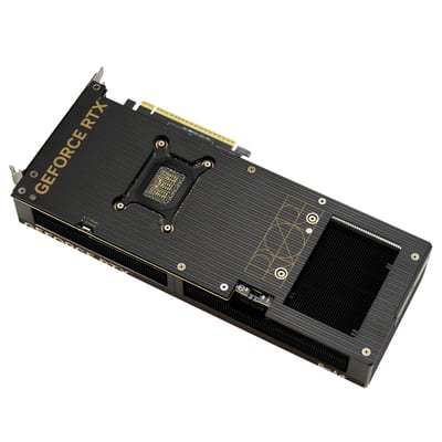 ASUS PROART-RTX5080-O16G: vista posterior (6)