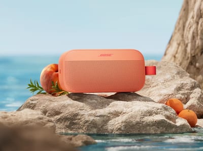 Parlante Bose SoundLink Flex 2nd Gen Sunset Peach, galería oficial del producto.