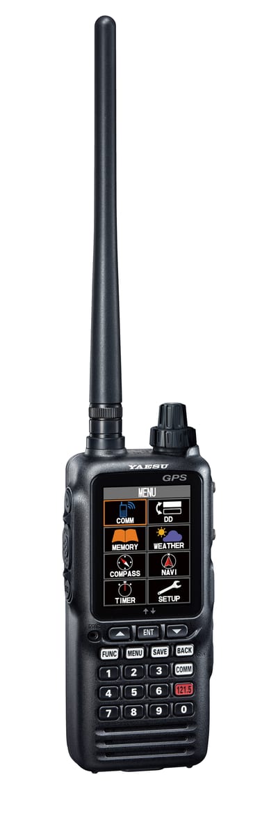 Yaesu FTA-850L, vista frontal derecha con antena y pantalla de menú a color